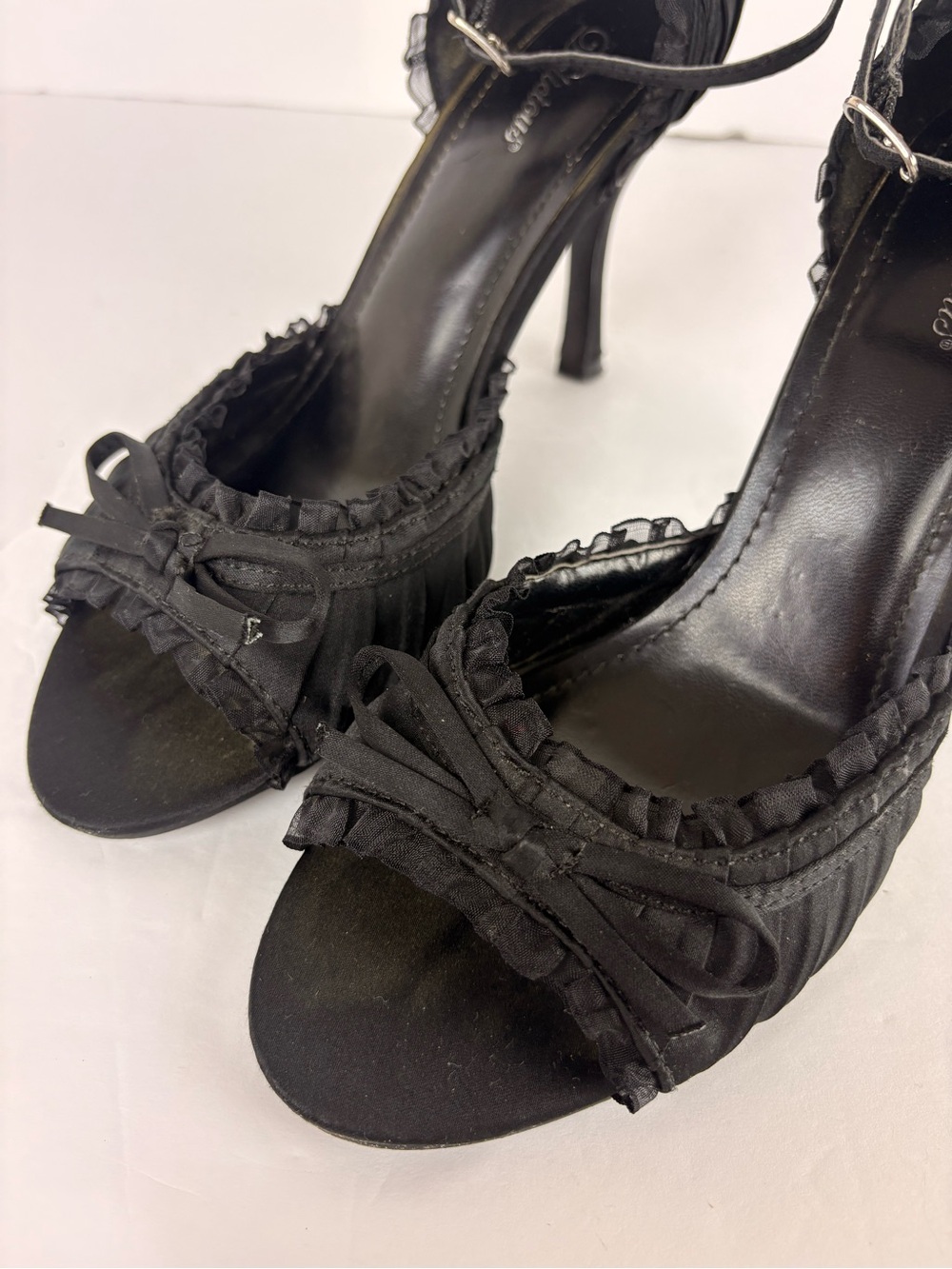 Delicious Open Toe Lace Bow Slip On Kitten Heels in Black - Picture 2 of 10